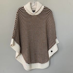 Talbots knit poncho cape side buttons rounded hem nylon lambswool blend size L